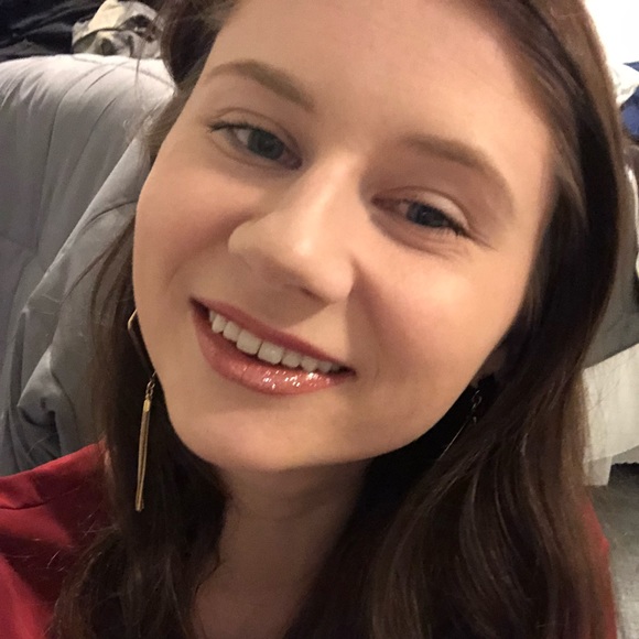 💜 meet your posher 💜 - Picture 2 of 7